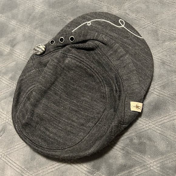 Smartwool Women’s Casual Merino Cap - Picture 2 of 3